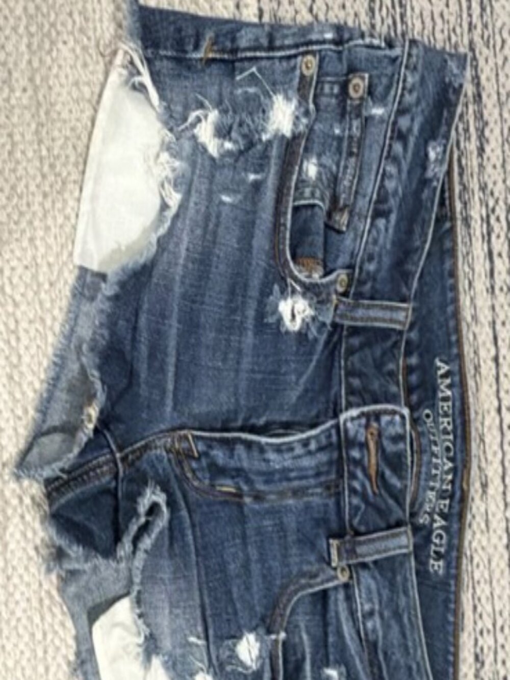 American Eagle Outfitters Women's Distressed Stretch Denim Cut Off Shorts sz 6